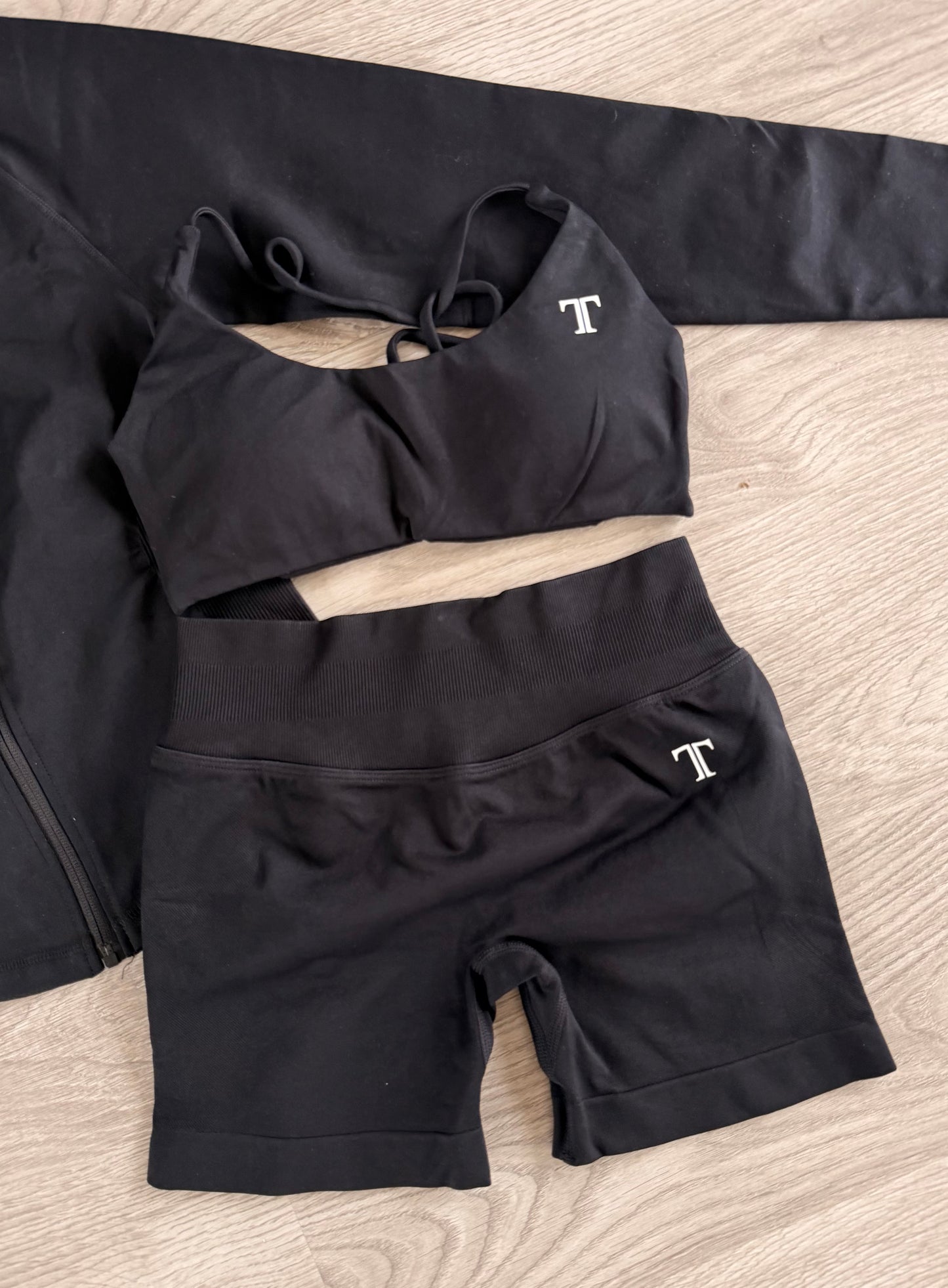 Conjunto ivy short