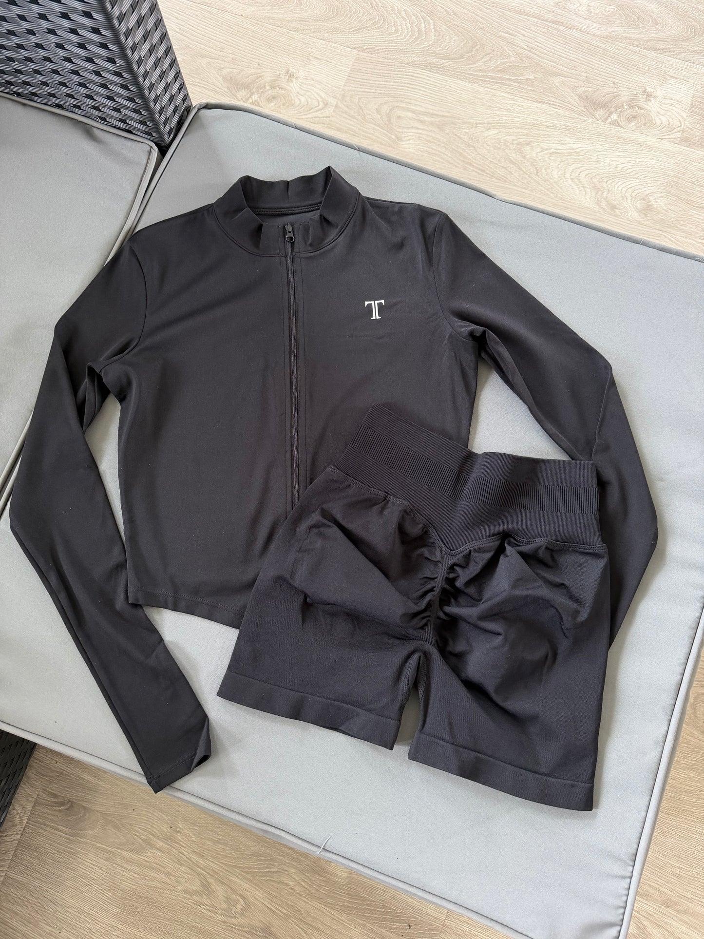 Short + Jacket