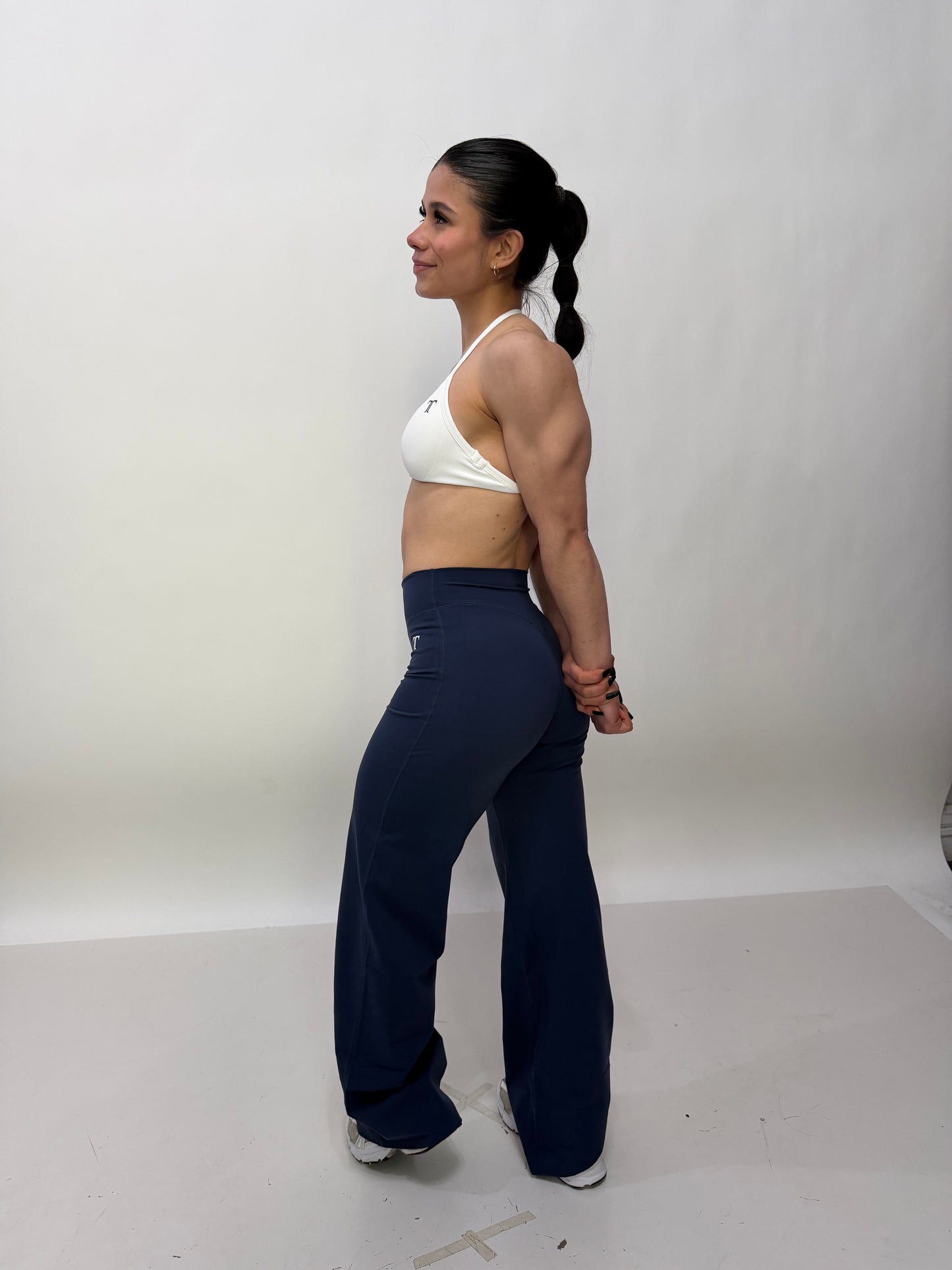 Pants reactive