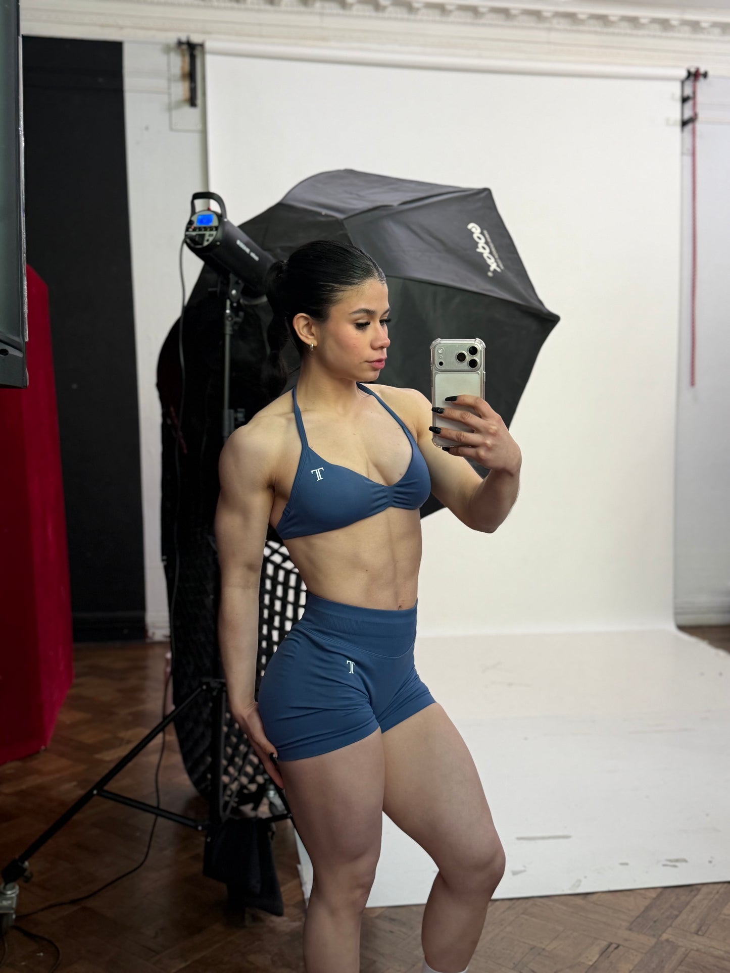 Set BADDIE