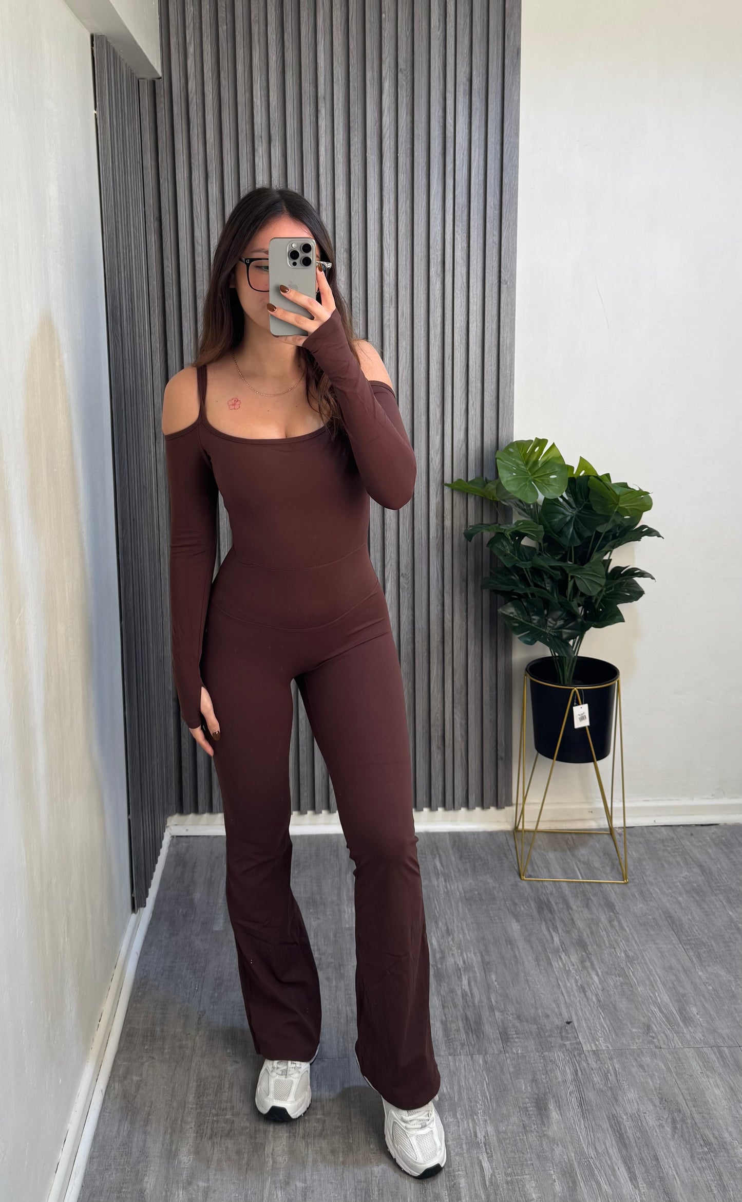 enterito off shoulder