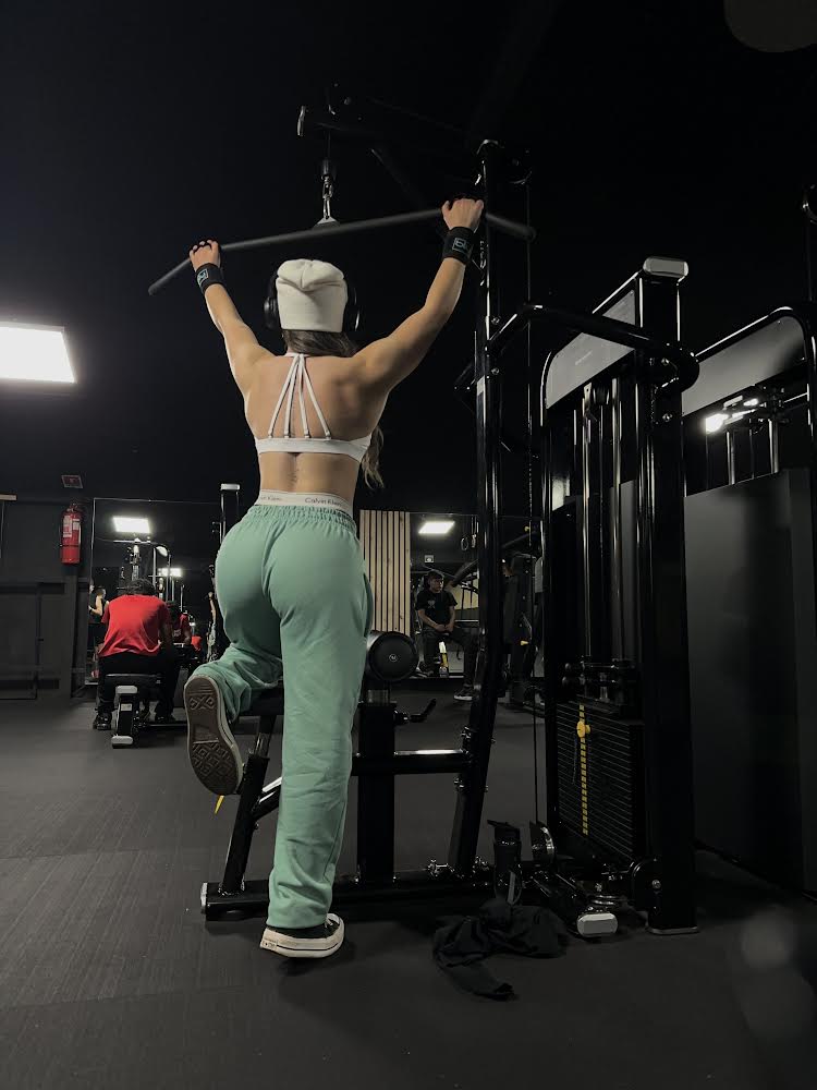Talla S / SWEATPANTS